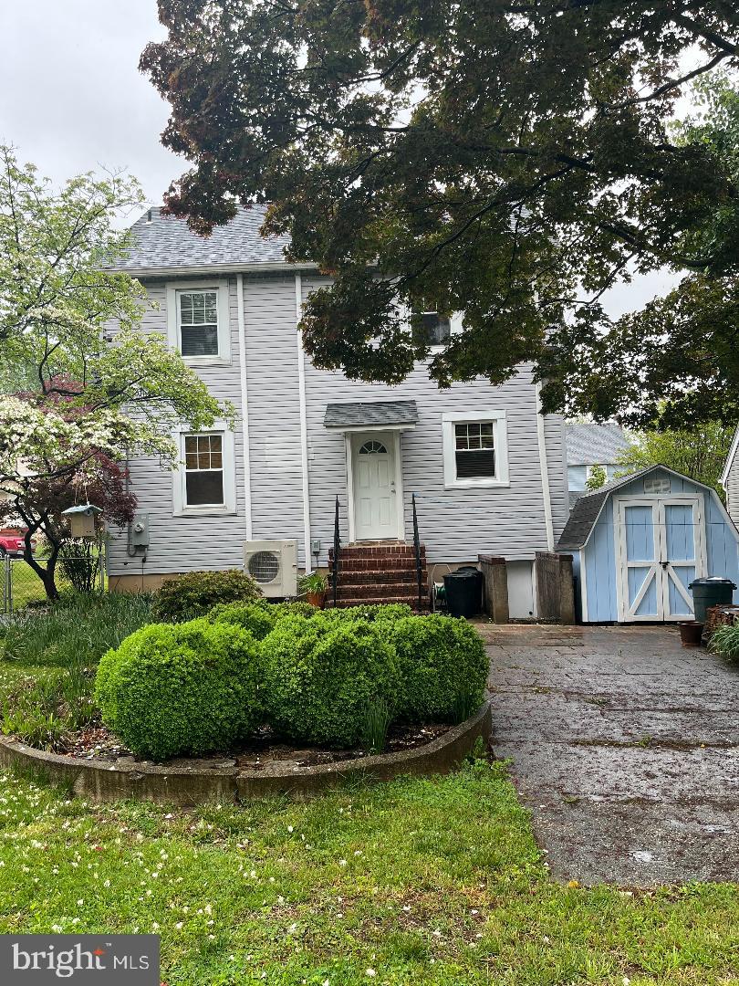 1240 Ten Oaks Road Baltimore, MD 21227 - Photo 3 of 18