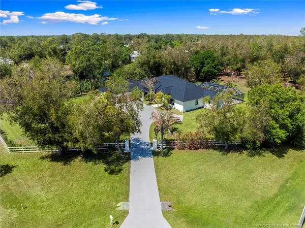 $1,900,000 | 9856 Southwest Pueblo Terrace, Palm City, FL 34990