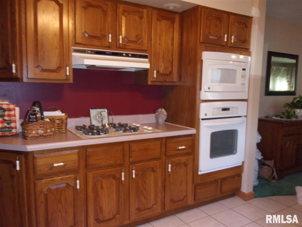 2 Maple Court Colona, IL 61241 - Photo 8 of 21 Gallery Image 8