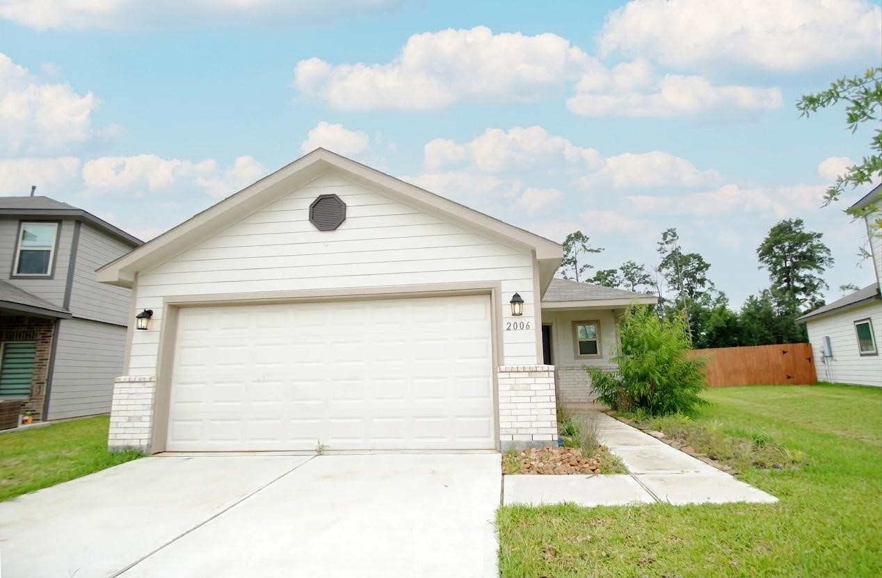 2006 Brixham Bluff Lane Spring, TX 77373 - Photo 1 of 23