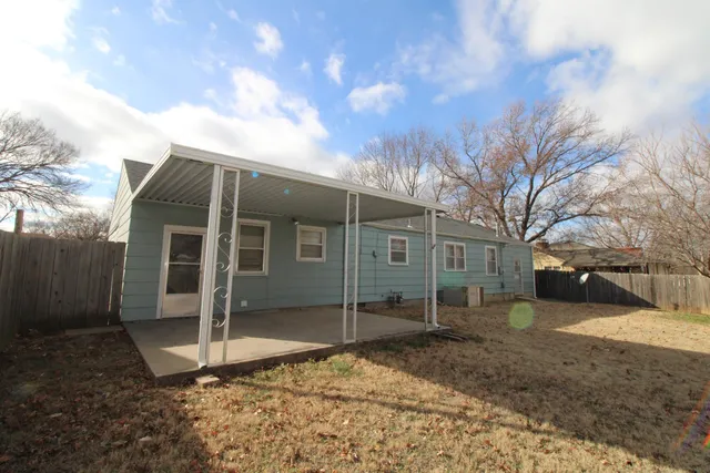 $140,000 | 1420 Lawndale Avenue, El Dorado, KS 67042
