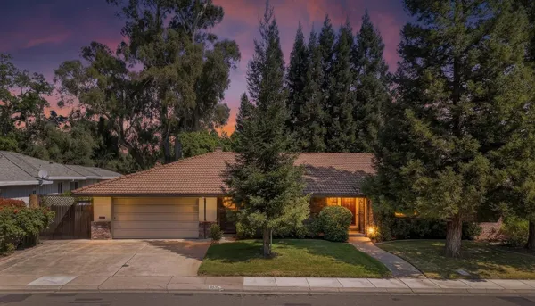 $930,000 | 1230 Jacob Lane, Carmichael, CA 95608