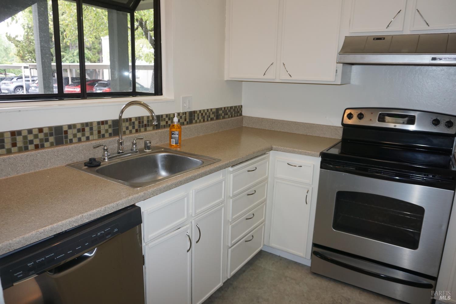 900 Southampton Road, Unit 149 Benicia, CA 94510 - Photo 2 of 18