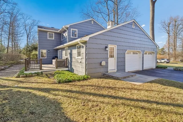 $1,150,000 | 46 Coolidge Drive, Berkeley Heights, NJ 07922