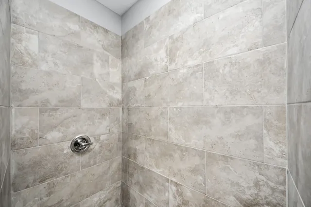 $1,950 | 406 North 4th Street, Beasley, TX 77417