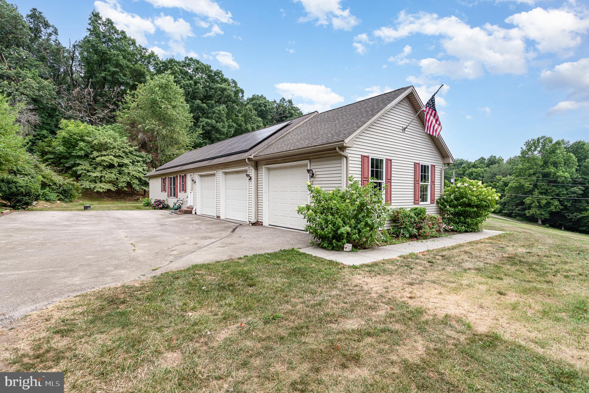 7160 Hershey Road Spring Grove, PA 17362 - Photo 7 of 39