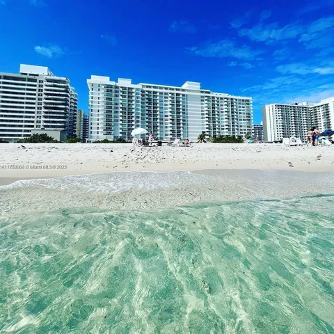 $490,000 | Millionaire's Row, Miami Beach, FL 33140