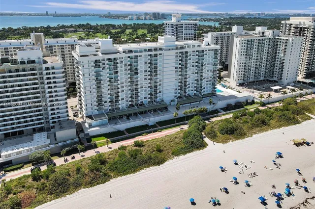 $490,000 | Millionaire's Row, Miami Beach, FL 33140