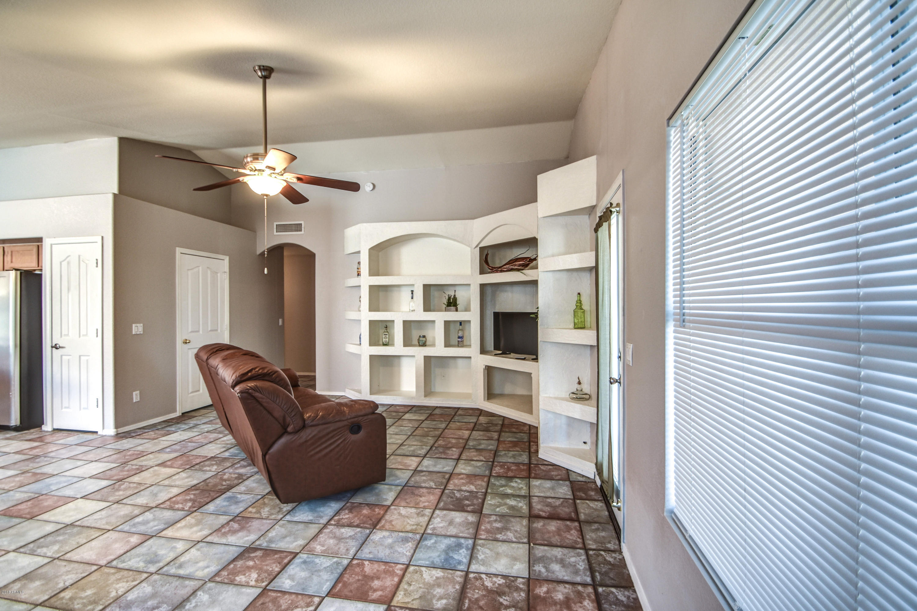 92 South Sandstone Street Gilbert, AZ 85296 - Photo 11 of 59 FAMILY 1