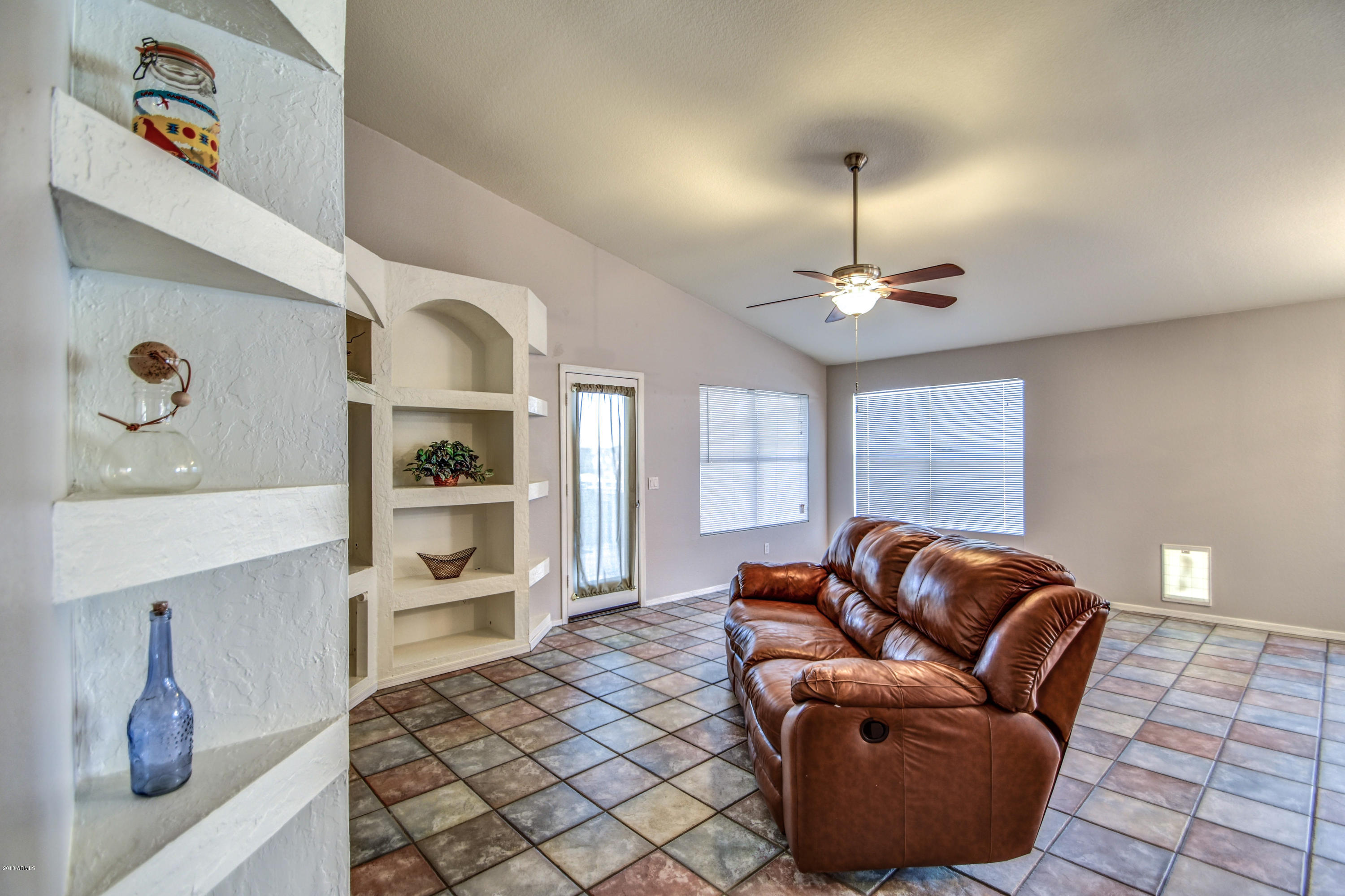 92 South Sandstone Street Gilbert, AZ 85296 - Photo 13 of 59 FAMILY 3