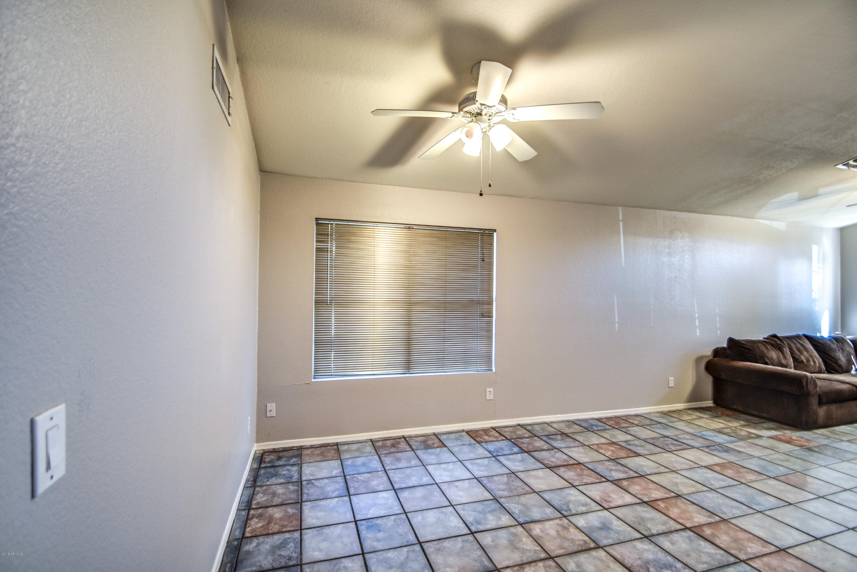 92 South Sandstone Street Gilbert, AZ 85296 - Photo 14 of 59 DINING 1