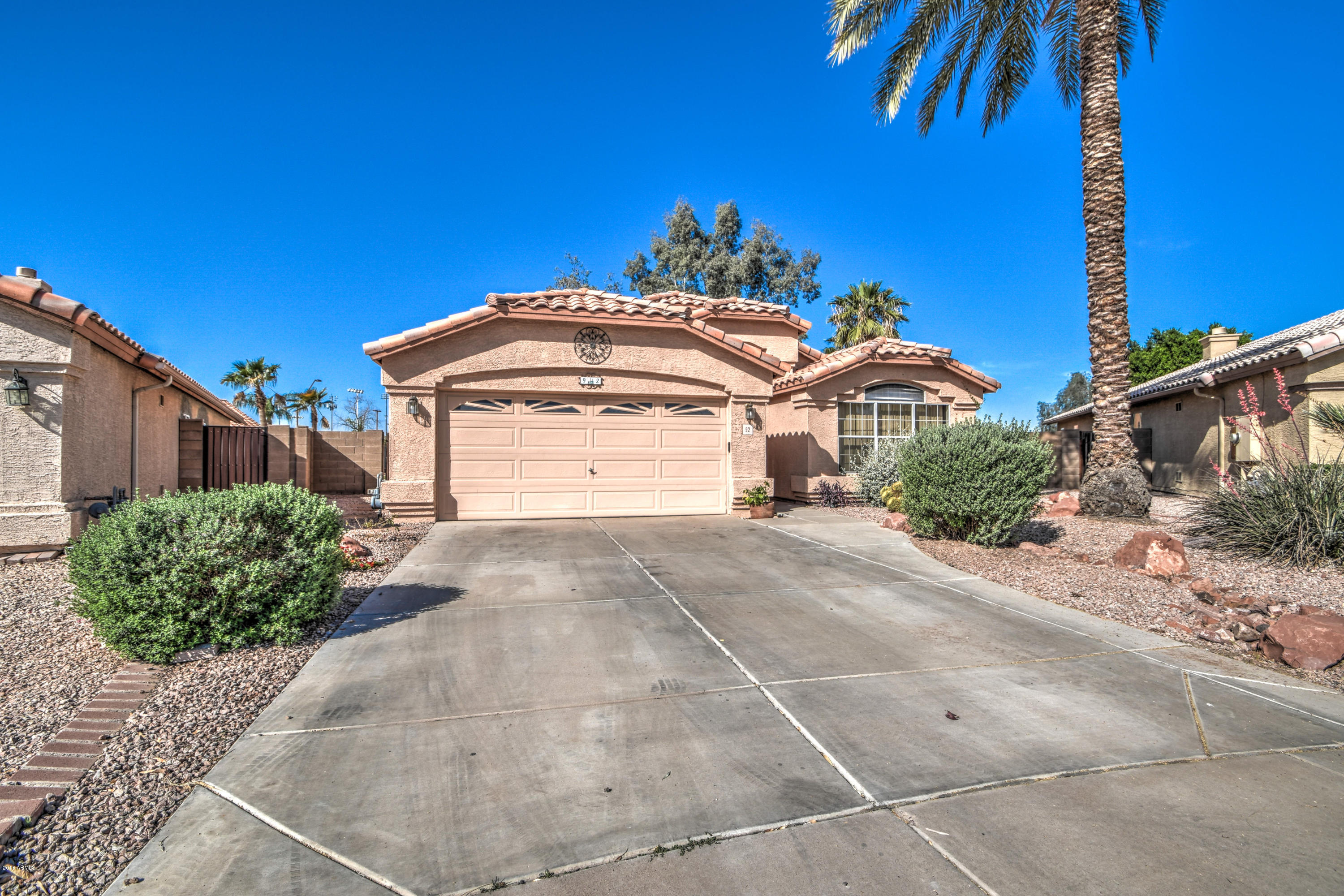 92 South Sandstone Street Gilbert, AZ 85296 - Photo 3 of 59 FRONT 3