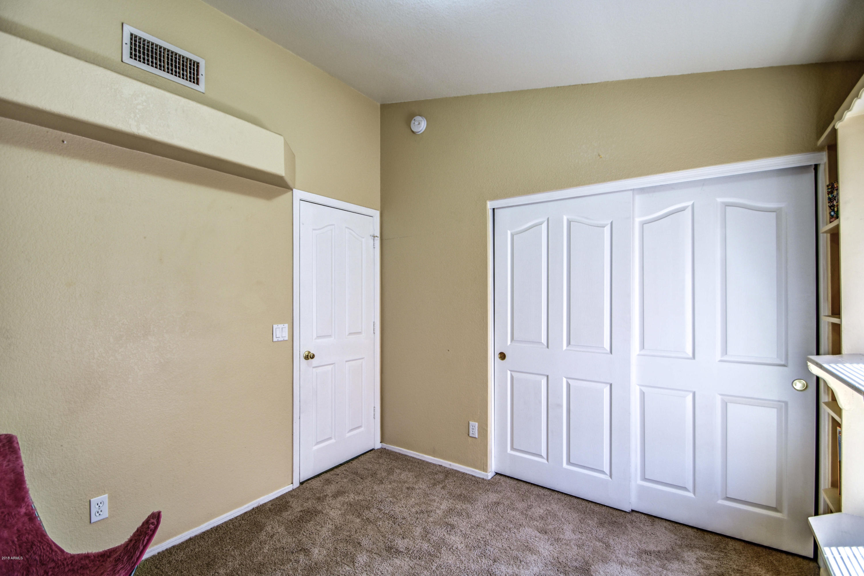 92 South Sandstone Street Gilbert, AZ 85296 - Photo 41 of 59 BED 3, 2
