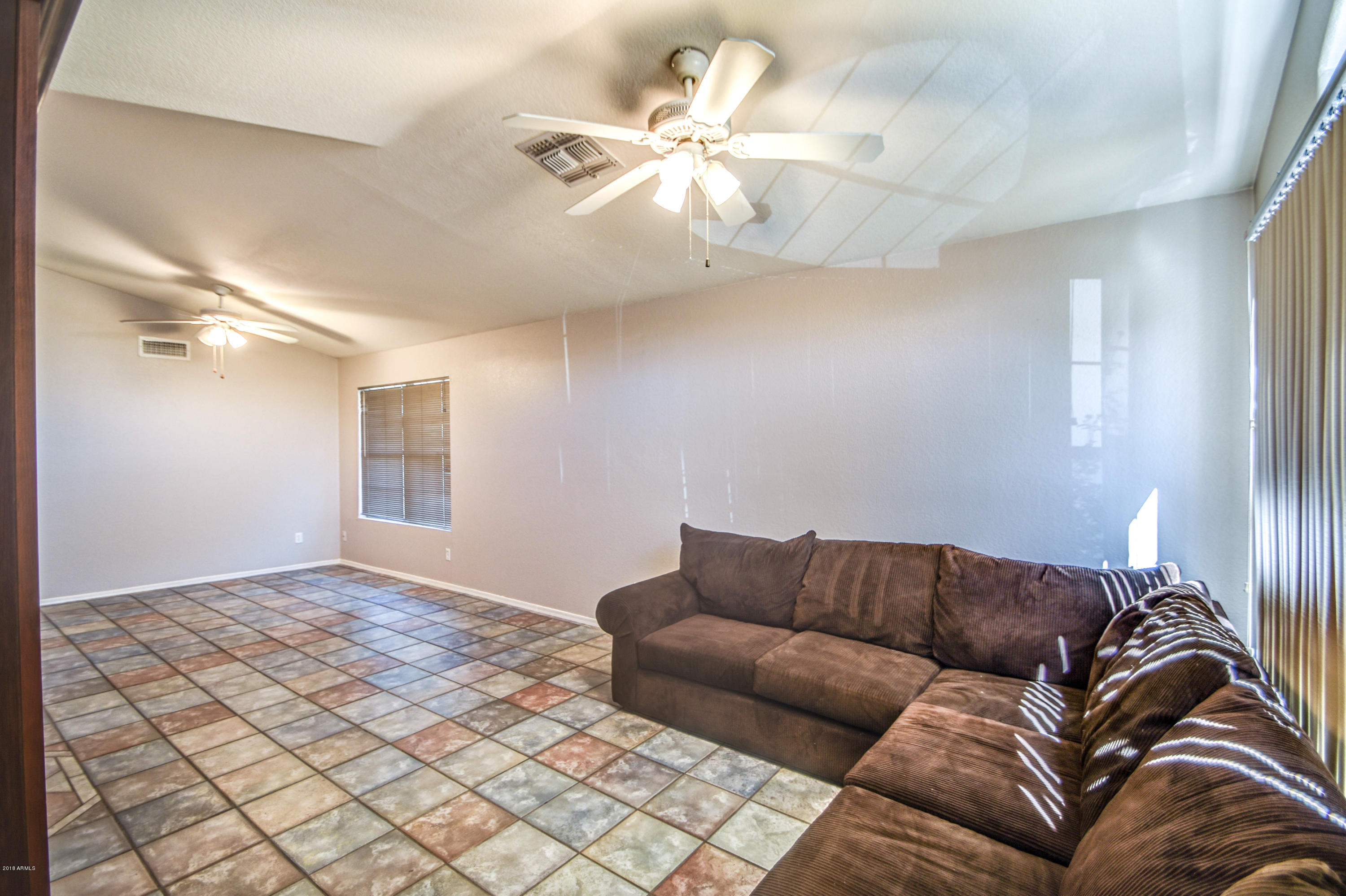 92 South Sandstone Street Gilbert, AZ 85296 - Photo 10 of 59 LIVING 3