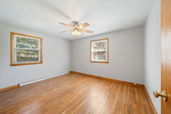 $2,000 | 11 South Church Street, Elkhorn, WI 53121