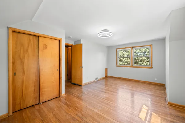 $2,000 | 11 South Church Street, Elkhorn, WI 53121