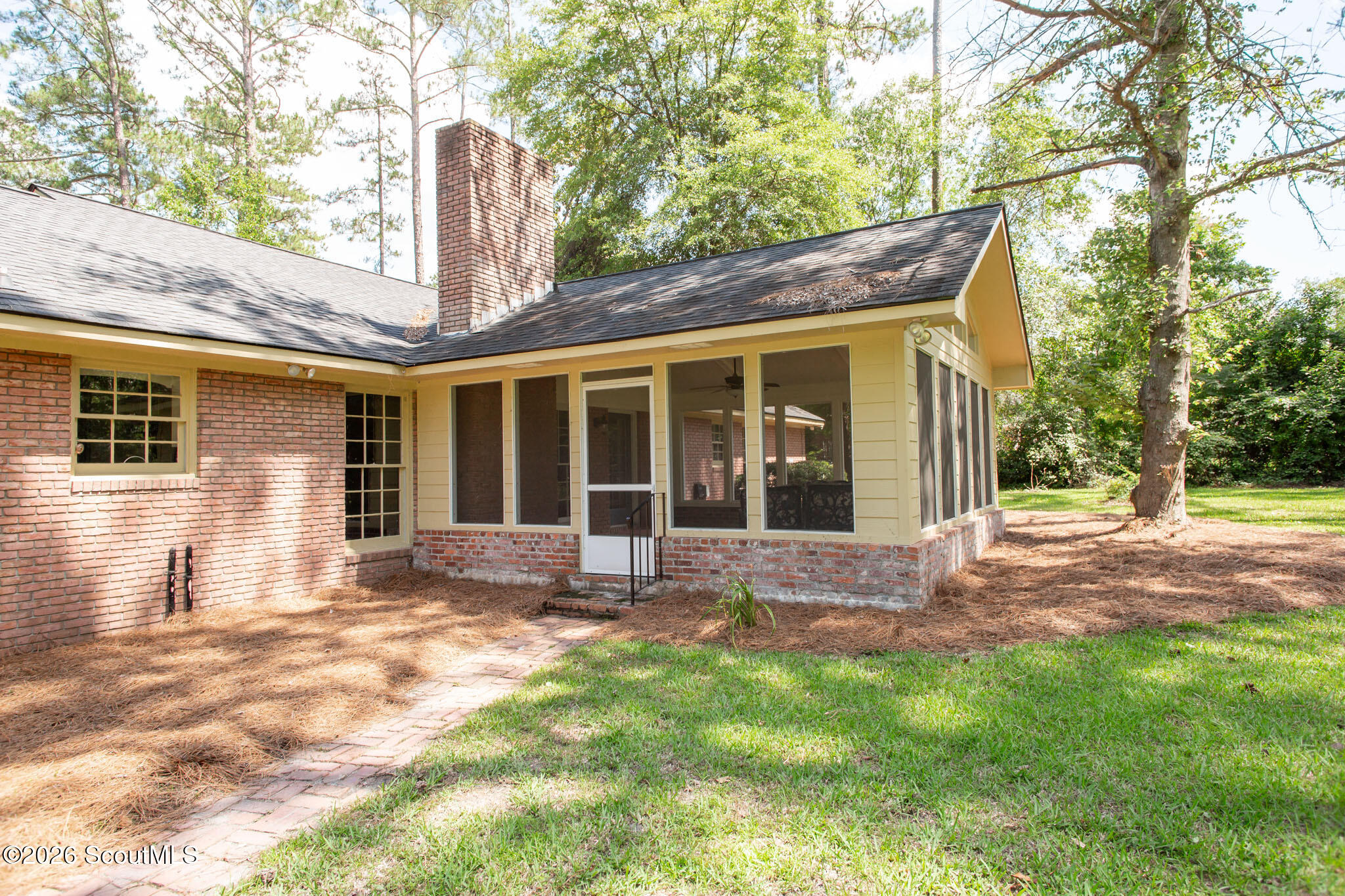 1075 Wildwood Road Waycross, GA 31503 - Photo 12 of 49 3F8A9538