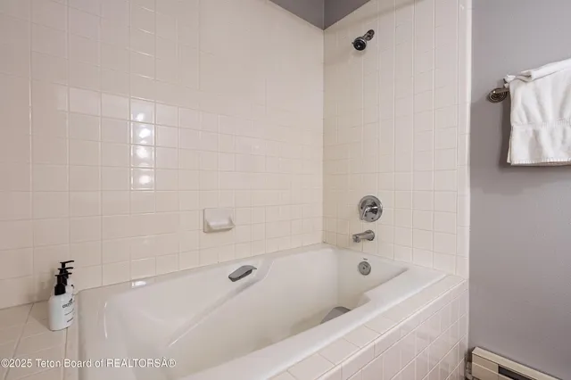 $1,585,000 | 3946 South Lake Creek Drive, Unit A6, Wilson, WY 83014