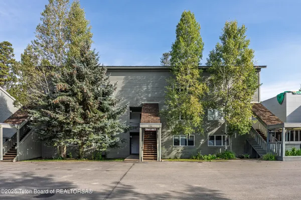 $1,450,000 | 3946 South Lake Creek Drive, Unit A6, Wilson, WY 83014