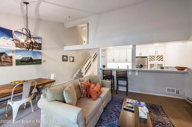 $1,585,000 | 3946 South Lake Creek Drive, Unit A6, Wilson, WY 83014