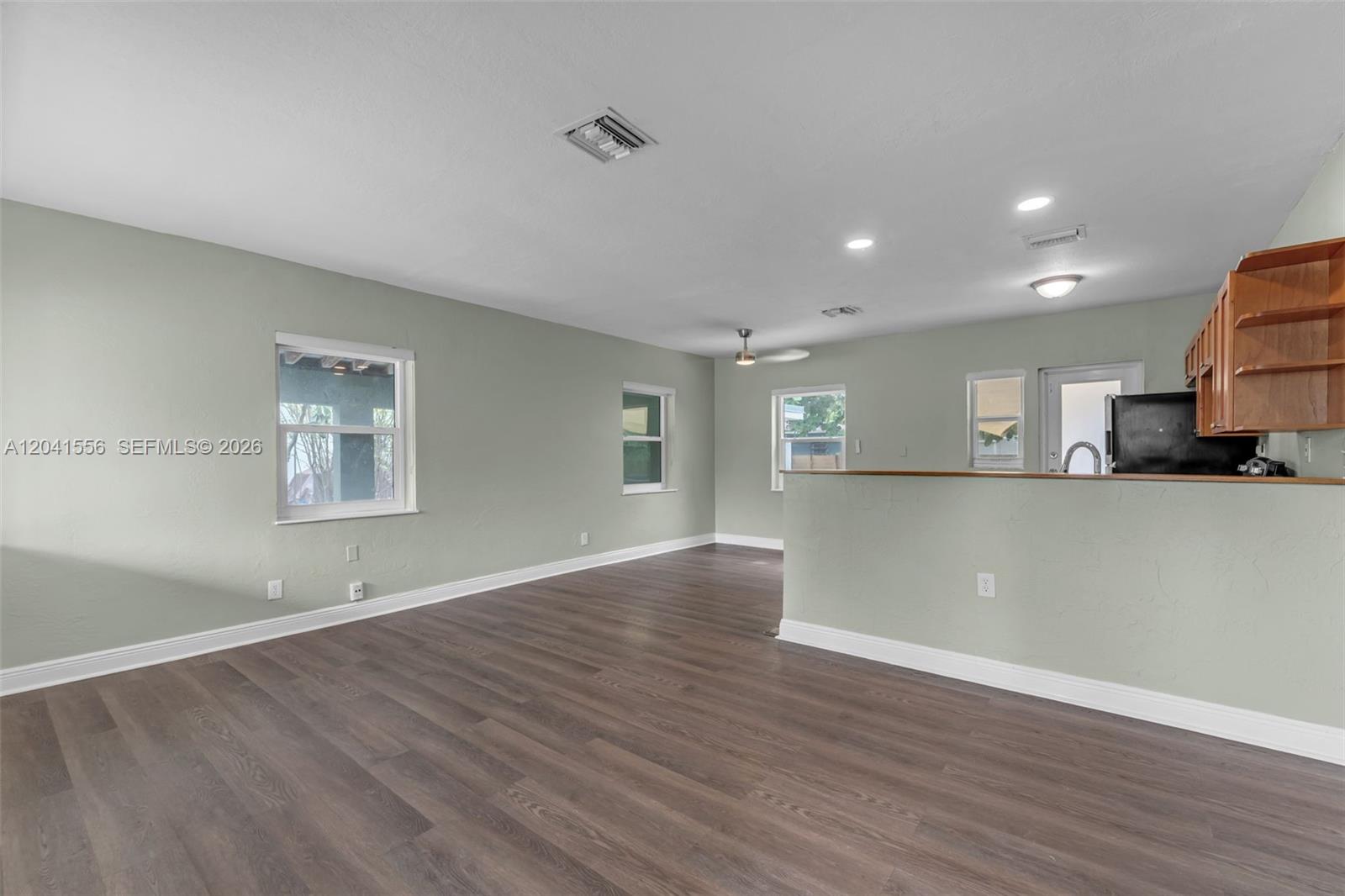 421 Northwest 105th Street, Unit 421 Miami, FL 33150 - Photo 4 of 30