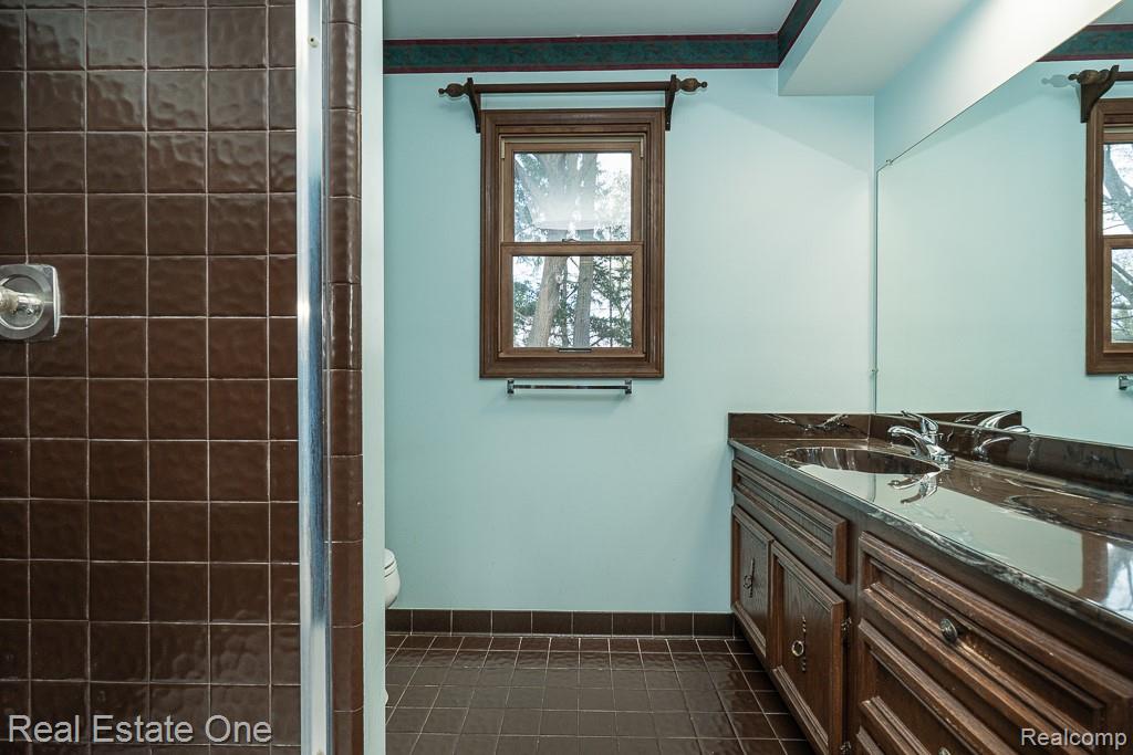 1020 Hidden Lane Rochester, MI 48309 - Photo 31 of 50