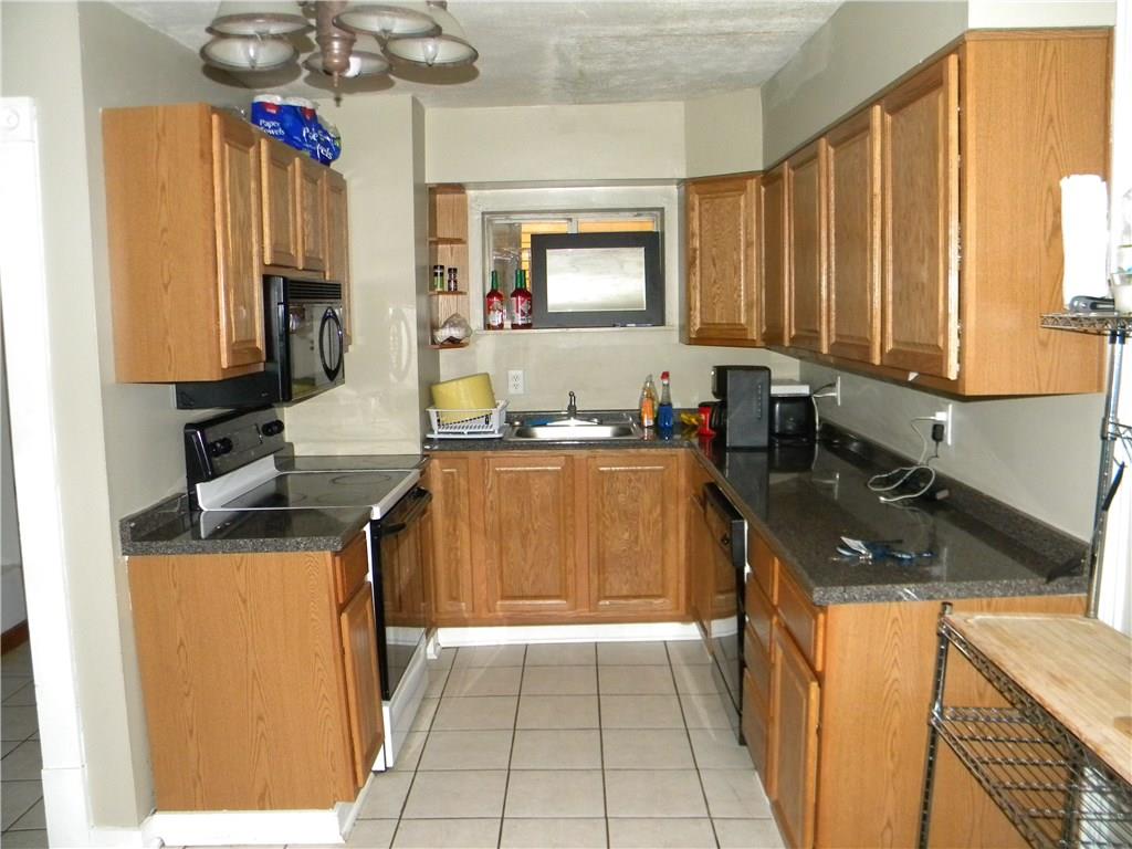 121 South 12th Street South Side, PA 15203 - Photo 2 of 18 First Fl Kitchen