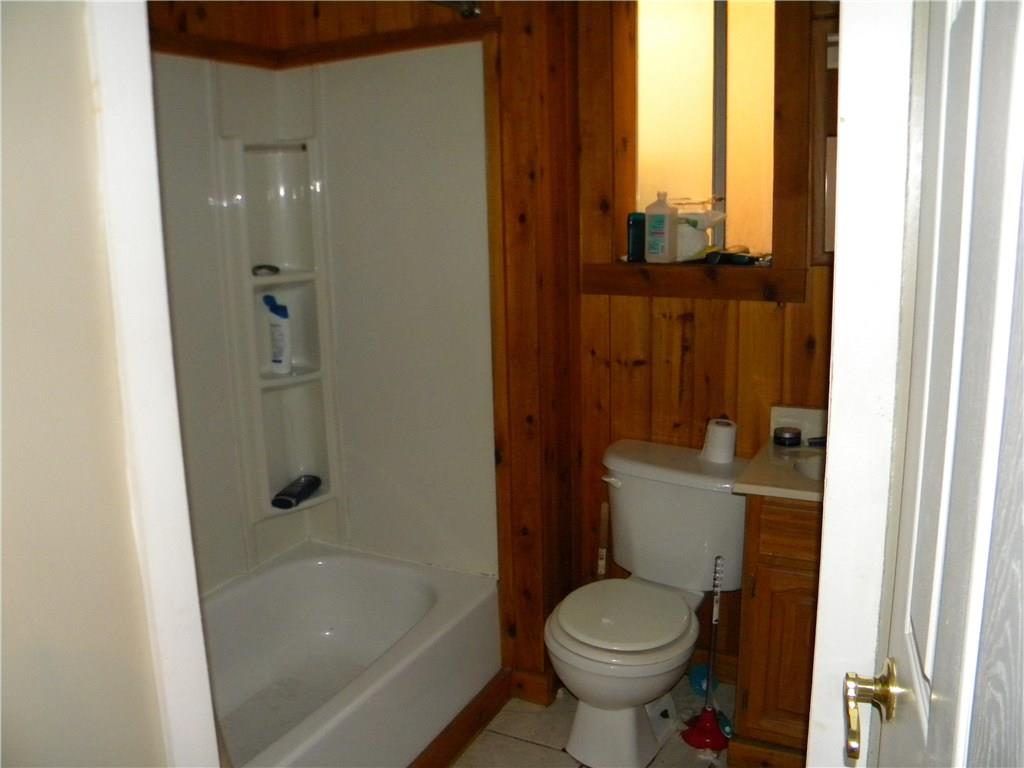 121 South 12th Street South Side, PA 15203 - Photo 4 of 18 First Floor Full Bath