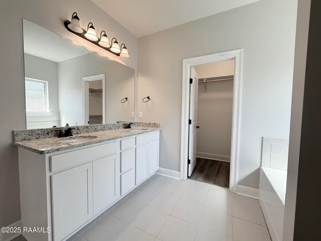 $2,100 | 205 Caillou Grove Road, Youngsville, LA 70592