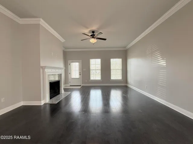 $2,100 | 205 Caillou Grove Road, Youngsville, LA 70592