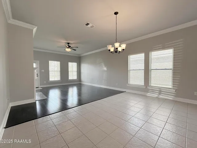 $2,100 | 205 Caillou Grove Road, Youngsville, LA 70592