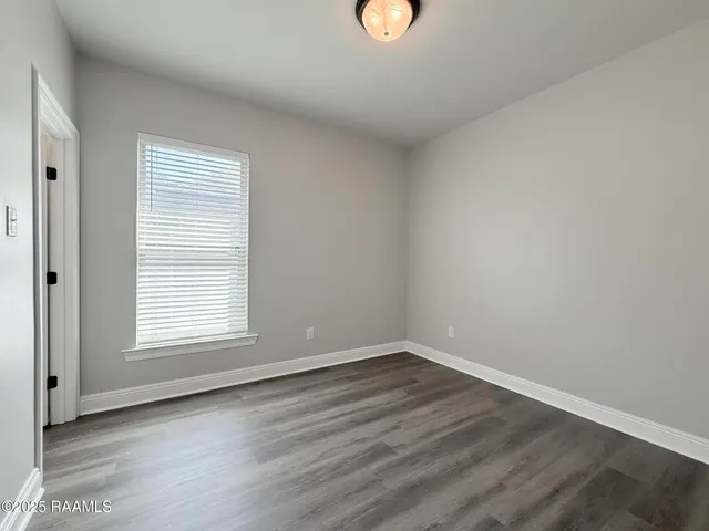 $2,100 | 205 Caillou Grove Road, Youngsville, LA 70592