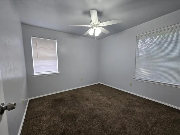 $1,875 | 509 Arbor Lane, Lancaster, TX 75134