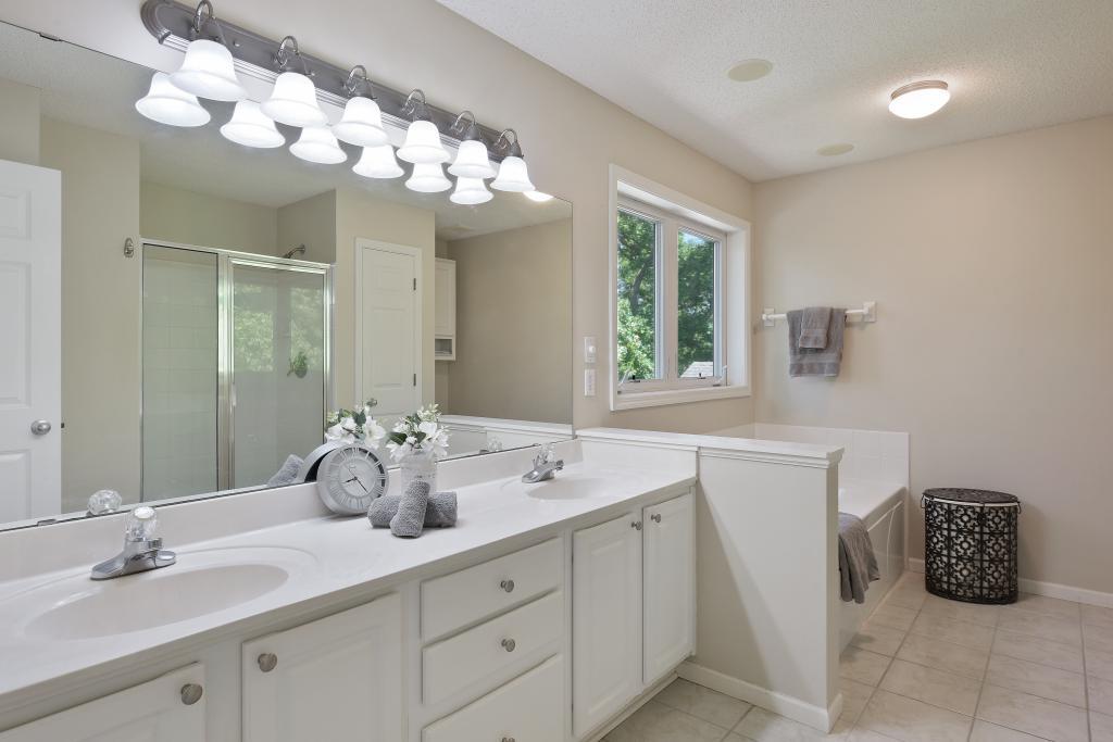 17848 Townline Road Minnetonka, MN 55345 - Photo 11 of 23 Gallery Image 11