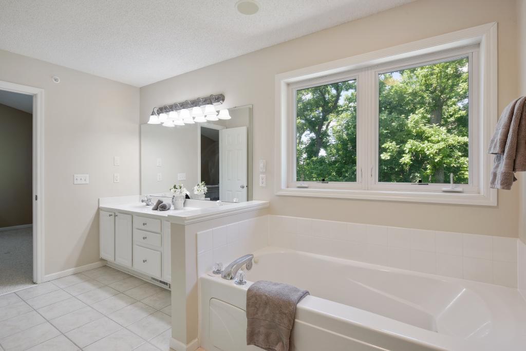 17848 Townline Road Minnetonka, MN 55345 - Photo 12 of 23 Gallery Image 12