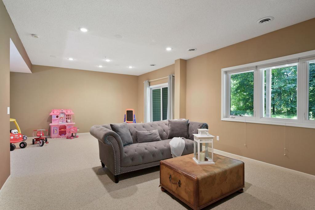 17848 Townline Road Minnetonka, MN 55345 - Photo 18 of 23 Gallery Image 18