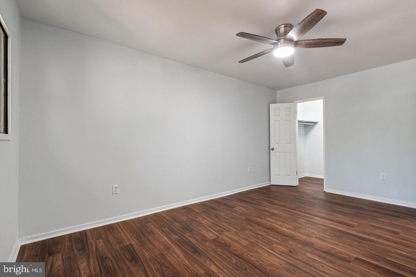 5667 Harpers Farm Road, Unit E Columbia, MD 21044 - Photo 20 of 37 2nd bedroom with walk in closets