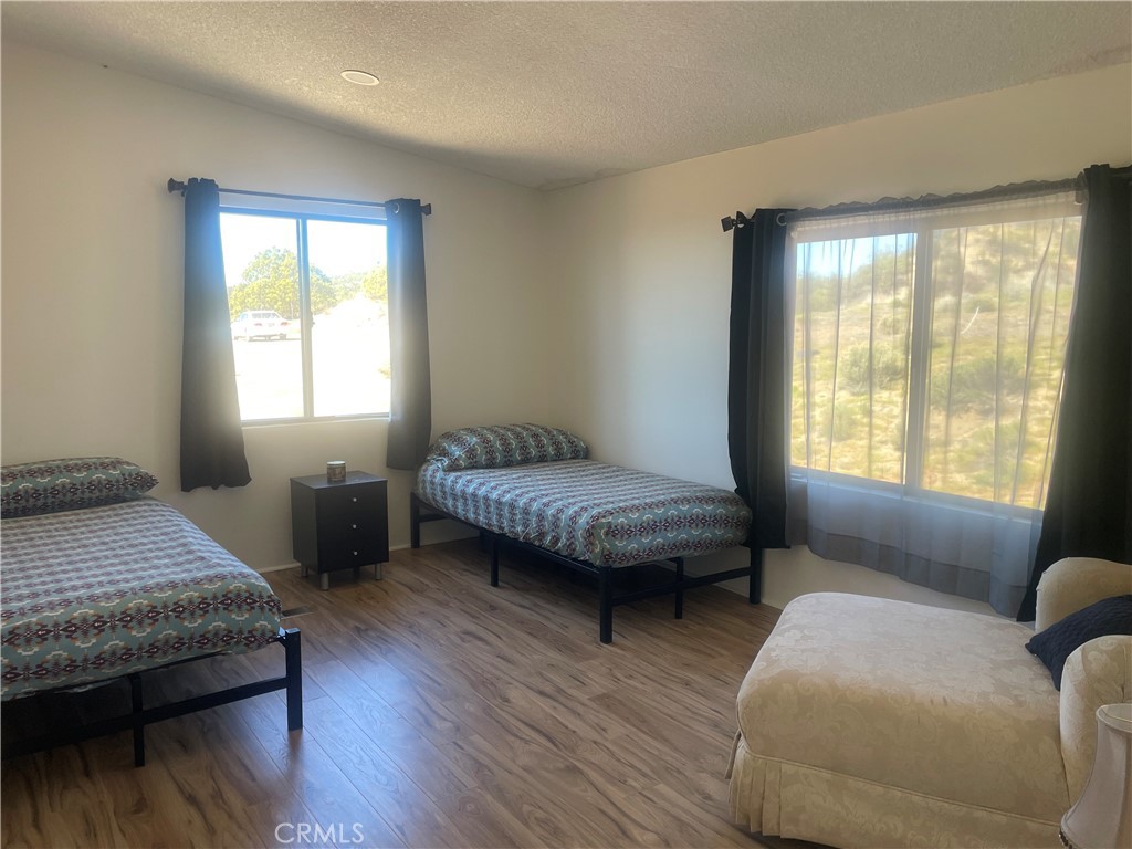 56768 Dickson Hills Road Anza, CA 92539 - Photo 7 of 37 second bedroom in the mobel