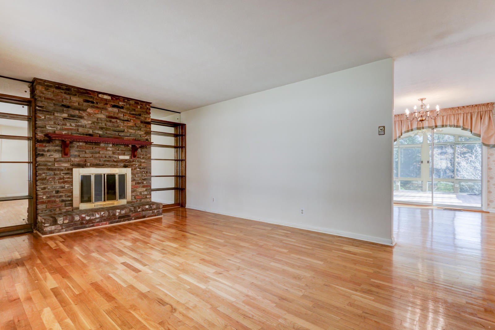 142 Nebraska Avenue Oak Ridge, TN 37830 - Photo 4 of 27 Gallery Image 4