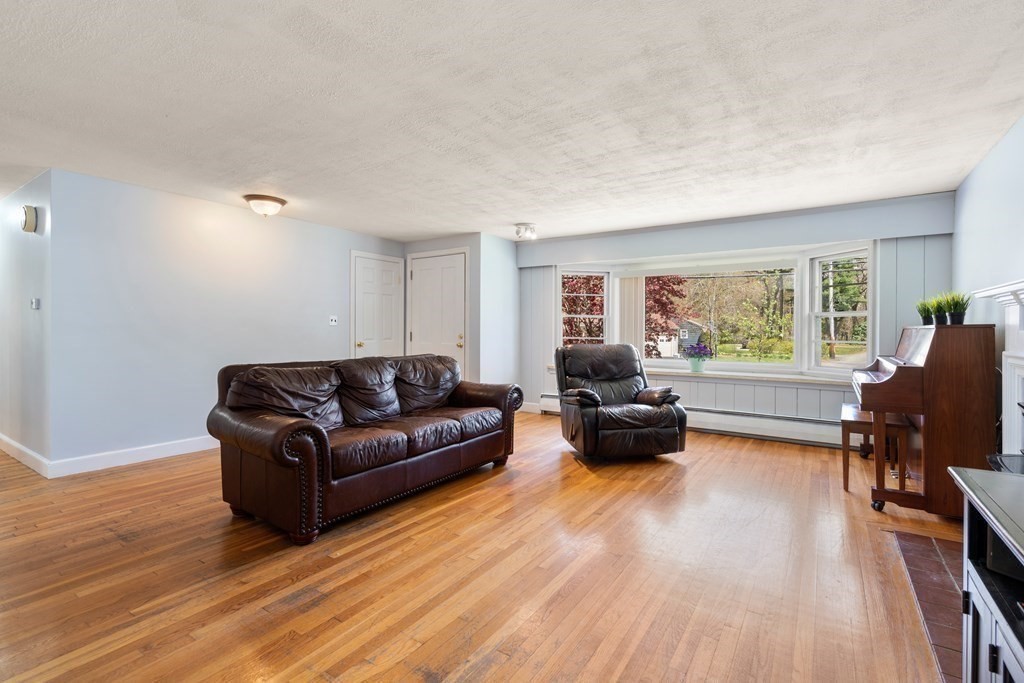 1 Woodcliff Road Canton, MA 02021 - Photo 6 of 29 Gallery Image 6