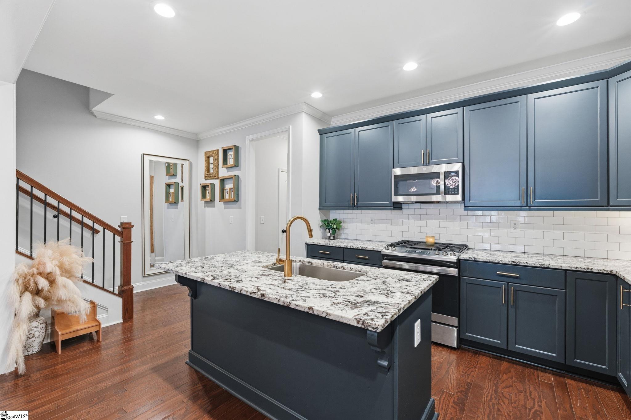32 Peckham Street Greenville, SC 29607 - Photo 12 of 43