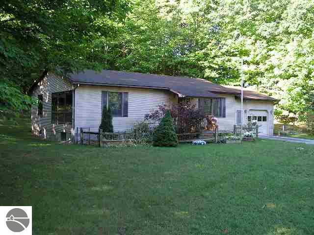 3297 West Trumbull Road Maple City, MI 49664 - Photo 2 of 8 1683347-1.JPG