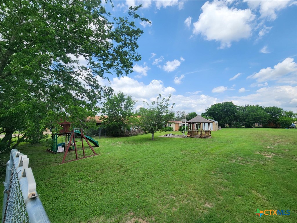 601 North Rhomberg Street Burnet, TX 78611 - Photo 40 of 42 a view of a park with large trees