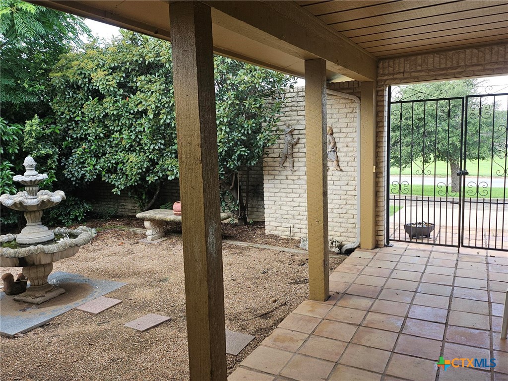 601 North Rhomberg Street Burnet, TX 78611 - Photo 6 of 42 a view of a backyard