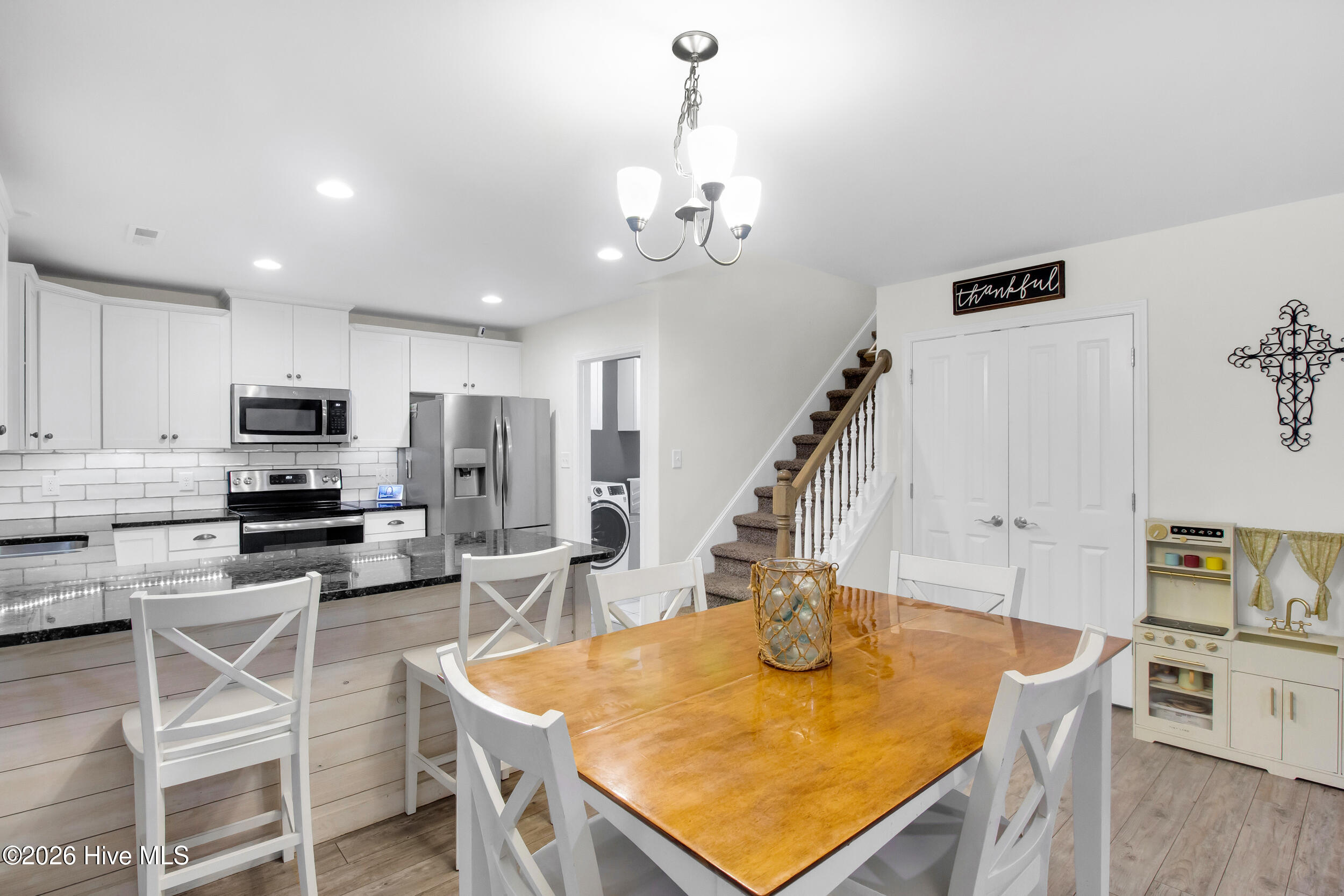 334 Station House Road New Bern, NC 28562 - Photo 10 of 43 Dining Room