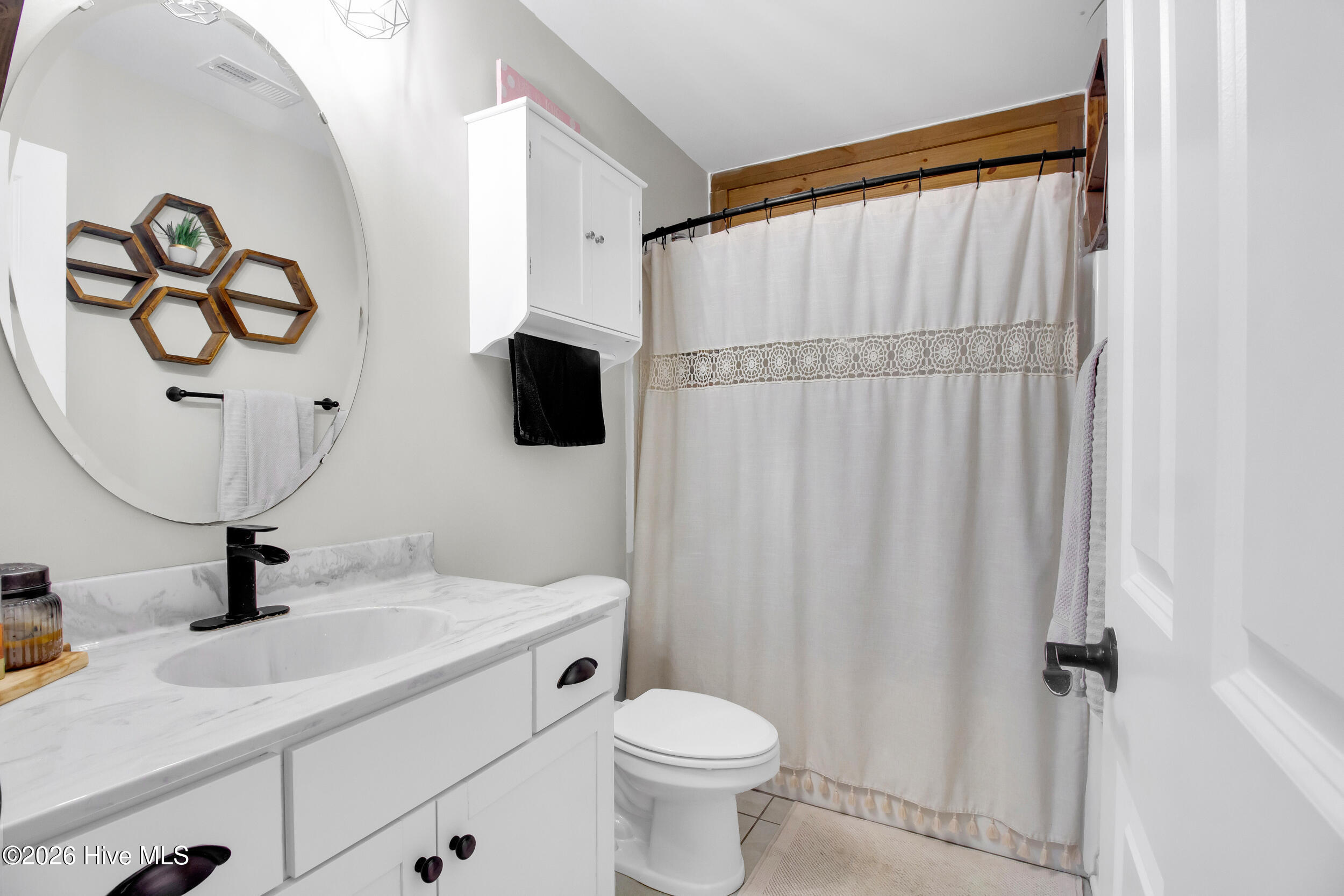 334 Station House Road New Bern, NC 28562 - Photo 23 of 43 Bathroom #2