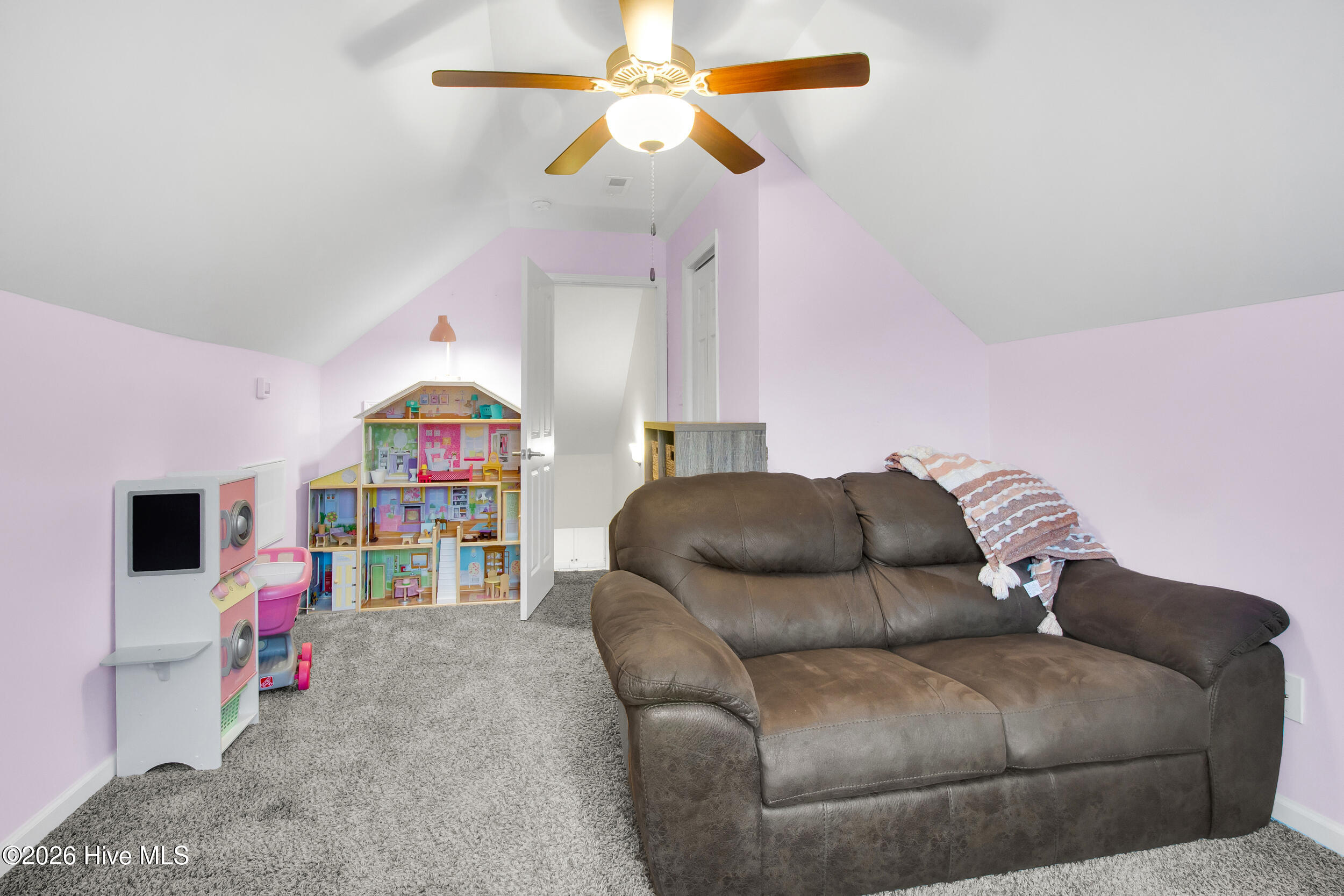 334 Station House Road New Bern, NC 28562 - Photo 25 of 43 Finished room over garage