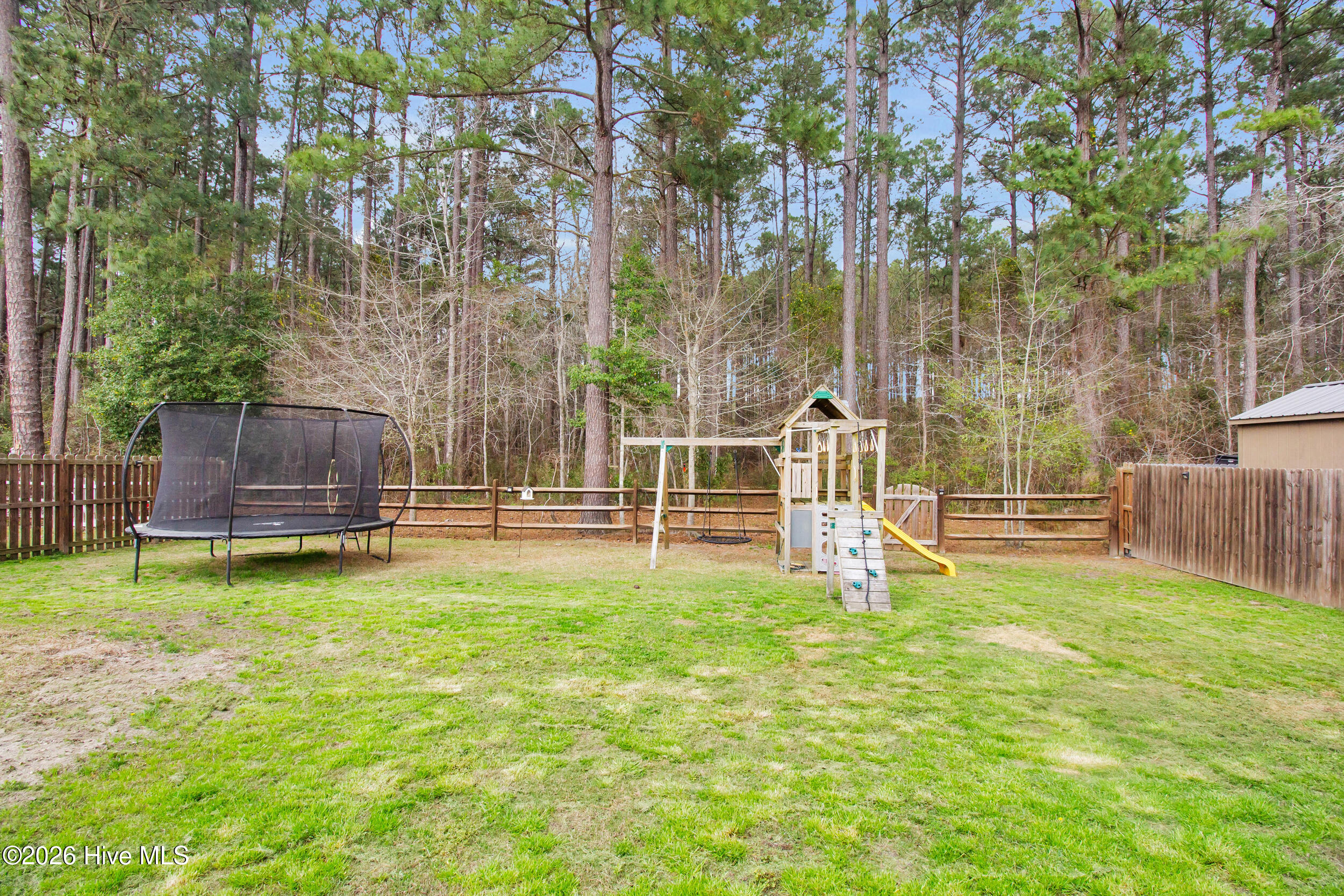 334 Station House Road New Bern, NC 28562 - Photo 32 of 43 Backyard