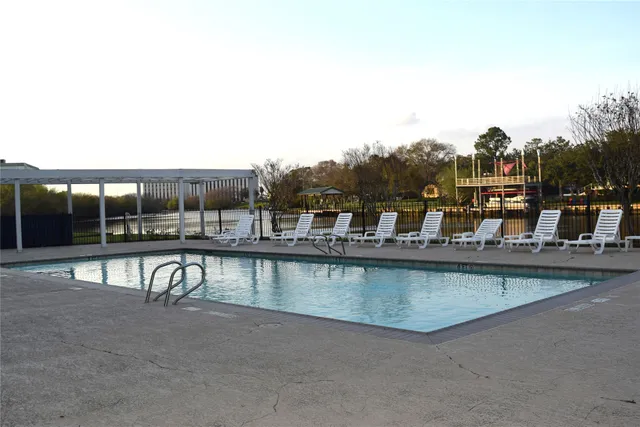 $1,250 | 18511 Egret Bay Boulevard, Unit 505, Webster, TX 77058