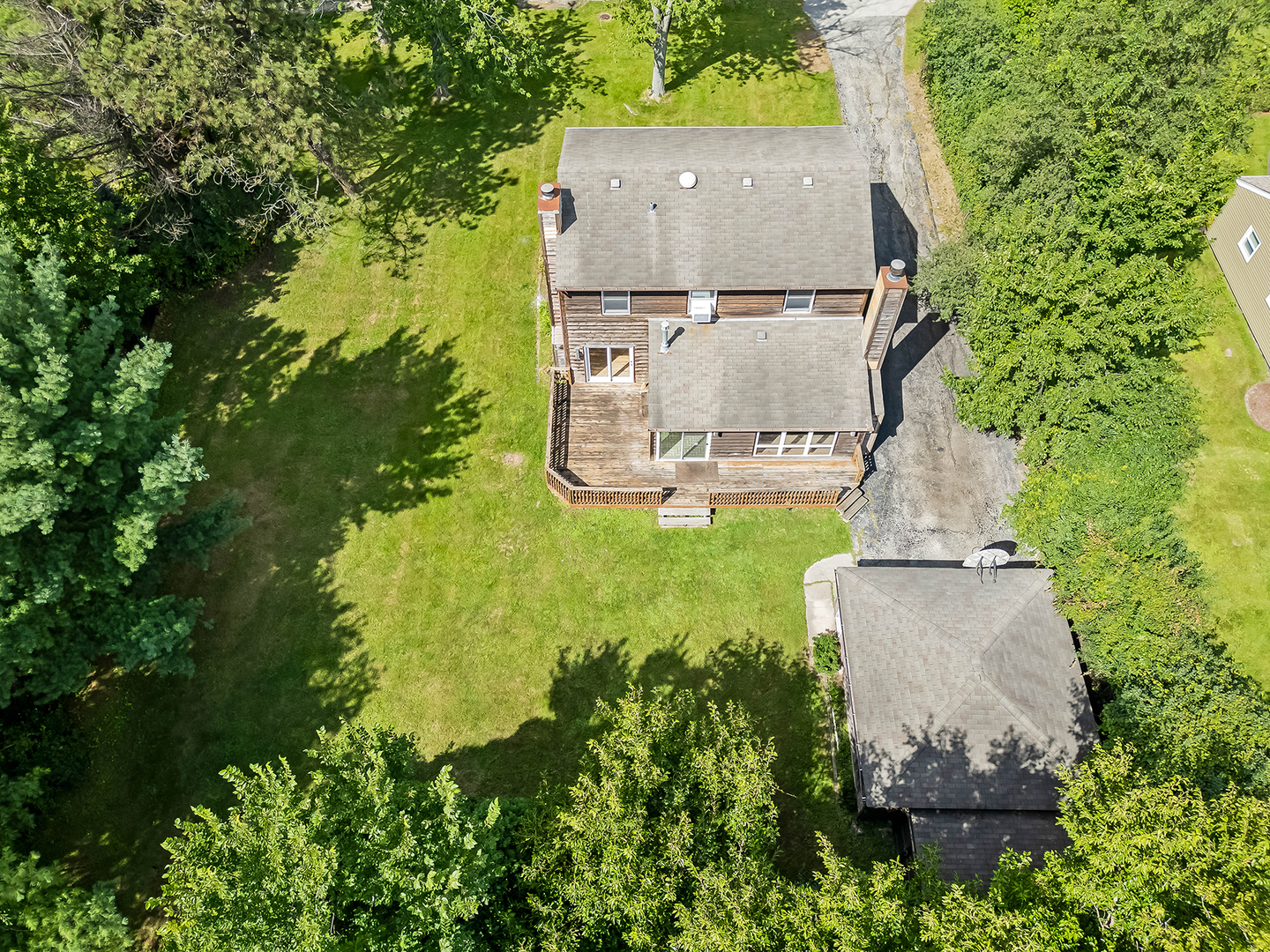 3007 Lincoln Road Oak Brook, IL 60523 - Photo 22 of 25 an aerial view of a house with a garden